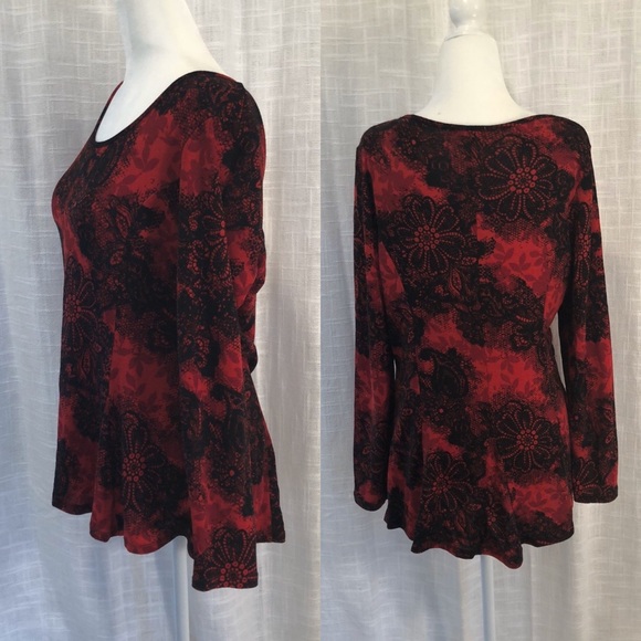 Pleated top - Picture 2 of 8